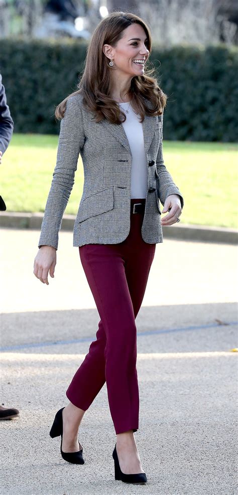 Kate Middletons Outfit Is Chic And Easy To Copy For Fall Glamour