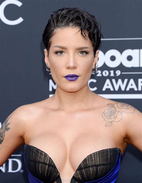 halsey perform at 2019 billboard music awards 02 gotceleb