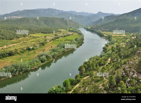 Fertile Valley Of The Spanish River Ebro Stock Photo Alamy