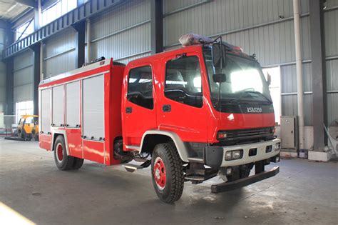 Isuzu is a specialist in commercial vehicles and diesel engines with roots dating back to 1916. Japan Double Cabin Isuzu Fire Truck,Fire Fighting Truck ...