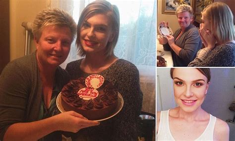 Ontario Mum Surprises Her Transgender Daughter With Her Legal Name Change Daily Mail Online