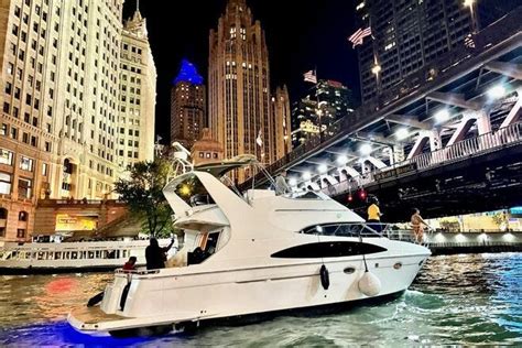 Chicago Boat Rentals Is One Of The Very Best Things To Do In Chicago