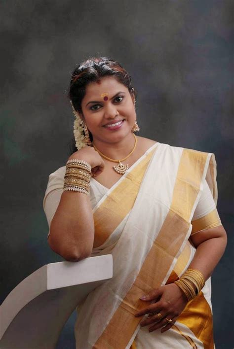 Telugu Web World Minu Kurian Malayalam Actress Saree Pics