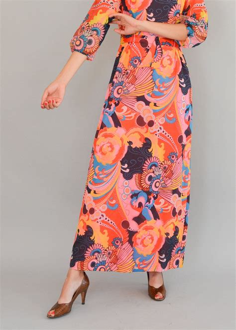 amazing vintage 70s psychedelic print maxi dress high belted waist and three quarter length