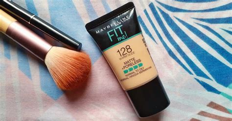 Review Maybelline Fit Me Matte Poreless Liquid Foundation Warm