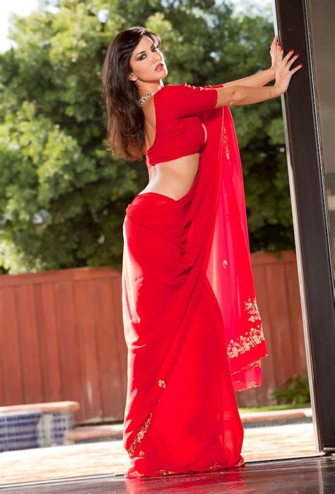 Pin By Raju Bokadia On Ladies In 2019 Indian Fashion Trends Red Saree Saree Collection