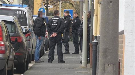 Bonn Sek Durchsucht Wohnung Von Verdächtigem Nach Messerangriff