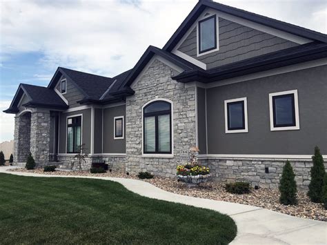 Natural Stone Veneer Siding Benefits On Your Home Build Or Remodel In