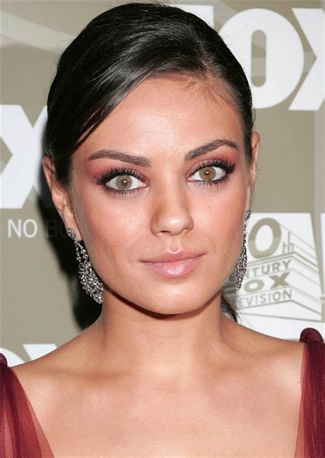 Actress Mila Kunis Forgetting Sarah Marshall Has A Green Eye And A