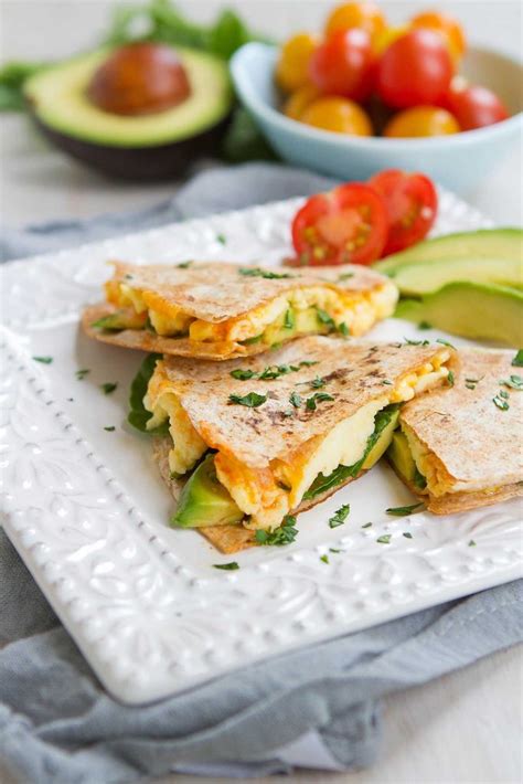 This chicken quesadilla recipe is perfect for feeding the entire family in one go! Spinach Avocado Breakfast Quesadilla - Healthy Breakfast ...
