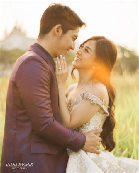 Prewedding senja yudi & nurma. 5 Foto Prewedding Artis Ini Nggak Ribet, Bisa Jadi ...