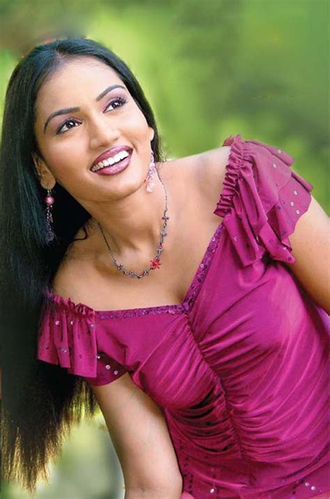 Srilankan Models And Actresses Photos Of Famous Sri Lankan Actress Chathurika Peris