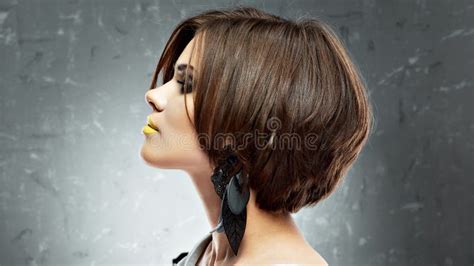 27 Short Hairstyles Side View Pictures Pics Inspirations