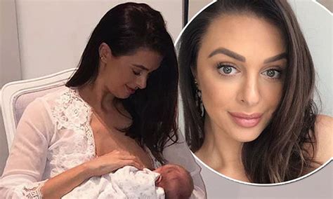 Bachelor Star Emily Simms Opens Up About Her Struggles With Breastfeeding Her Baby Girl Laila
