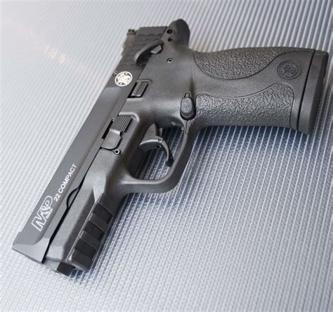 Gun Review Smith And Wesson Mandp22 Compact The Truth About Guns