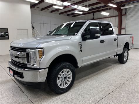 Used 2018 Ford F250 Super Duty Crew Cab Xlt Pickup 4d 6 34 Ft For Sale