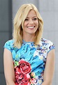 Elizabeth Banks on the Set of 'Extra' in Los Angeles, September 2014 ...