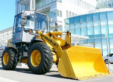 地下鉄 に 乗って 仕事 へ 行 きます。 自動車 で 仕事 へ 行 きます。 仕事 へ 歩いて 行 きます。 歩いて 行 きます。 自動車 で 行 きます。 自転車 で 行 きます。 大型・中型・大特・けん引免許｜富山自動車学校