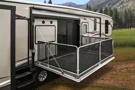 5th Wheel Toy Hauler With Side Patio Deck Wow Blog