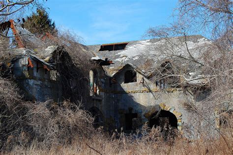 11 Abandoned Places In Rhode Island