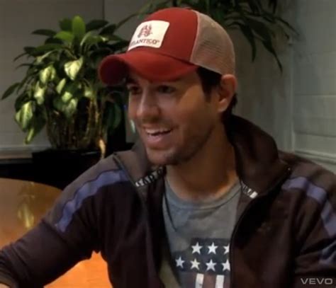 VIDEOCHAT De Enrique Iglesias En VEVO Enrique Iglesias Baseball Hats