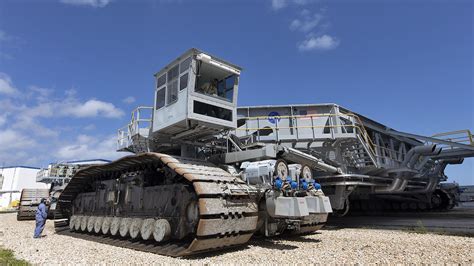 Nasas Crawler Transporter 2 Will Soon Carry Orion To The Launchpad