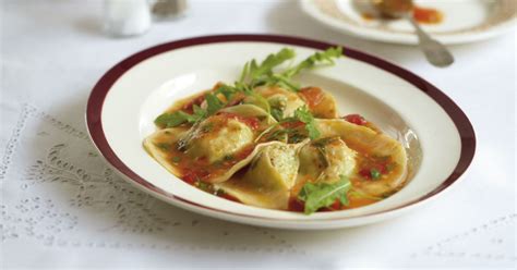 Prawn Ravioli With Tomato Rocket And Lemon Sauce Recipe Live Better