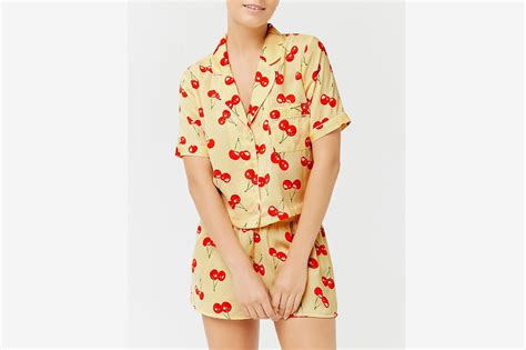 14 Pretty Pajama Sets For Women