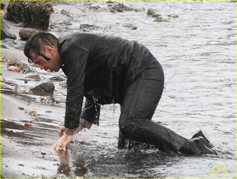 Colin Farrell Winters Tale Water Scenes Filming Photo