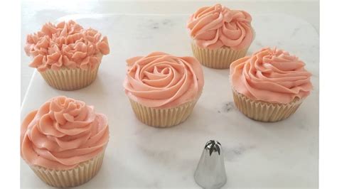 Made using specialty decorating tip 81, these cupcakes are simple enough for beginners and are great for summer. 5 WAYS TO ICE CUPCAKES WITH WILTON 2D TIP - YouTube