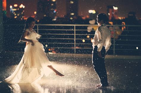 20 Love Couples Romance In The Rain Wallpapers