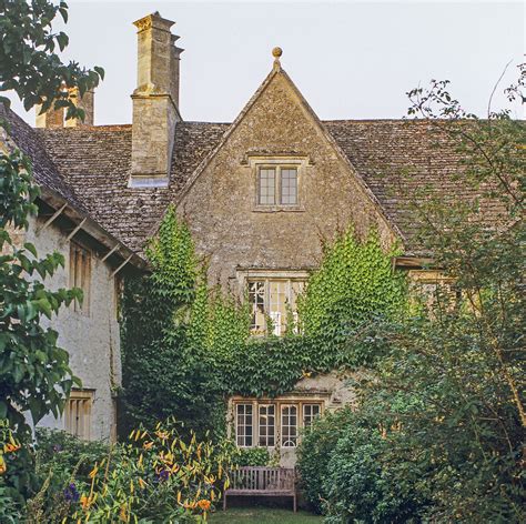 How The Architecture Of The Cotswolds Came To Define The Archetypal