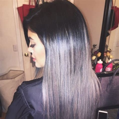 See Kylie Jenners New Gray Hair Extensions E Online Au