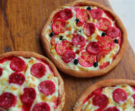 The Adventures Of Arcly And Elo Pizza Recipe Mini Style
