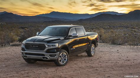 2019 Ram 1500 Laramie Longhorn Edition Front Three Quarter Caricos