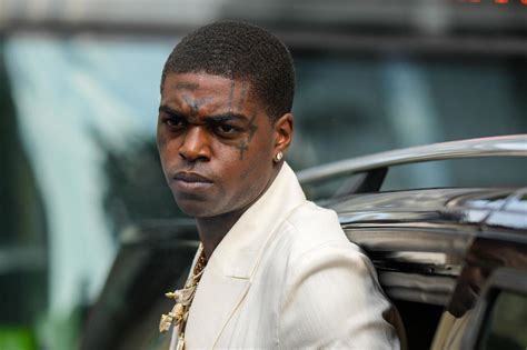 Rapper Kodak Black Bonds Out Of Jail After Arrest In Broward On Drug Charges Cbs Miami