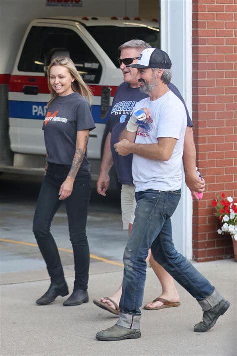 American Pickers Mike Wolfe And Girlfriend Leticia Cline Kiss In First
