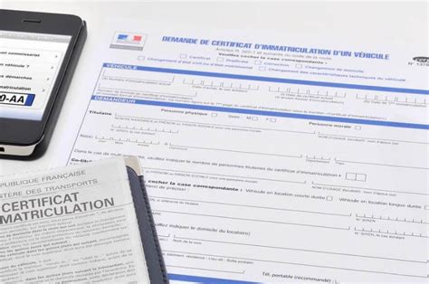 Cette administration effectuera le changement d'adresse directement dans une des cases du certificat d'immatriculation prévues à cet effet. Demande de certificat d'immatriculation : CERFA 13750