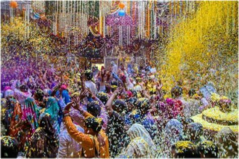 Temples known for the most colourful and conventional form of Holi celebration in India