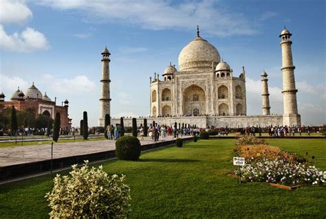 Worlds Top 10 Landmarks Revealed By Tripadvisor International