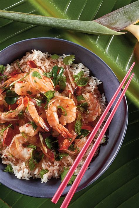 Drain the noodles, put the salad together. Pla Goong (Spicy Thai Shrimp Salad) | Recipe | Food recipes, Thai shrimp salad, Shrimp salad