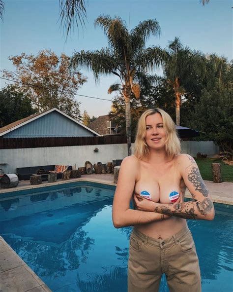 Ireland Baldwin S Nude Tits Cool As Voting 3 Photos The Fappening