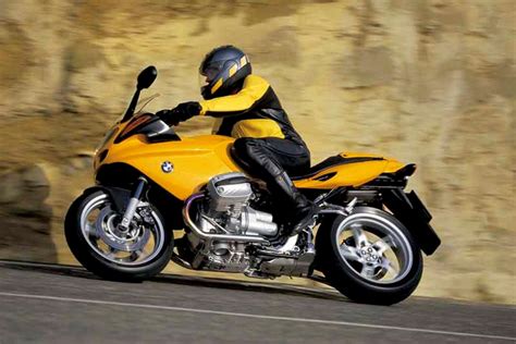 Bmw R1100s 1999 2005 Review Speed Specs And Prices Mcn