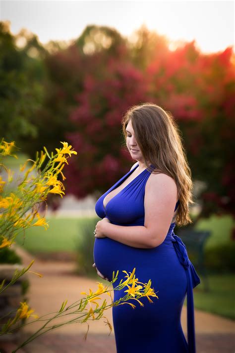 Pin By Impressions On Our Hearts On Maternity Session Ideas Maternity