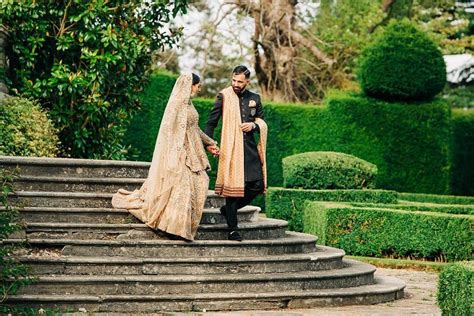 Unique Color Coordinated Pakistani Couples To Take Inspirations From