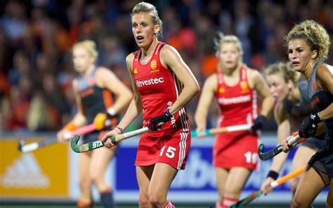 Squats Sprints And S Club 7 How Gb Hockey Captain Alex Danson Gets Fit
