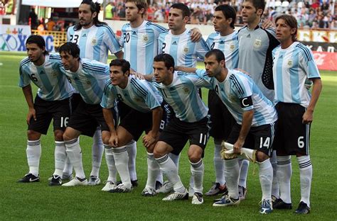 Top 10 Greatest Argentine Football Soccer Players Of All Time