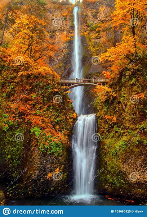 Multnomah Falls In The Columbia River Gorge Of Oregon With Beautiful
