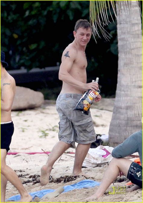 Daniel Craig Is St Bart S Beach Buff Photo Andy Cohen