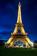 La torre Eiffel, inicialmente nombrada torre de 300 m, es una ...